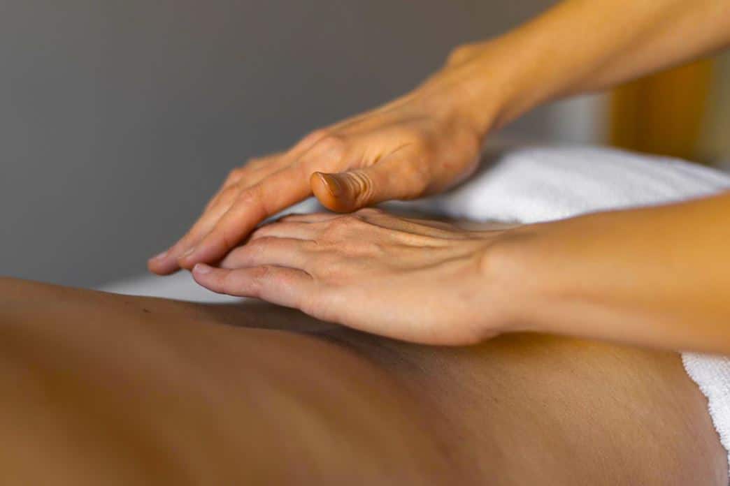 Massage- naturiste à paris